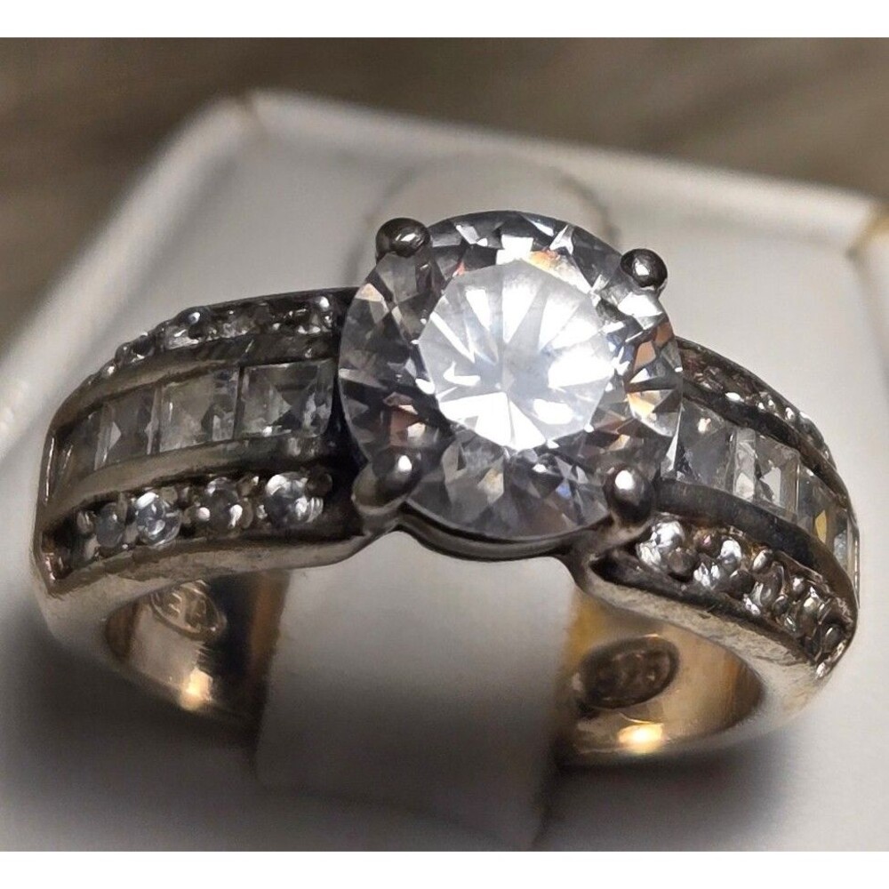 Sparkly vintage sterling silver ring sz 8